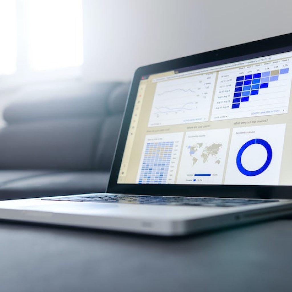 analytic-reports-on-computer-screen